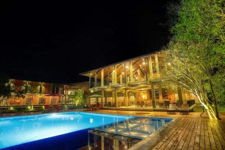 Tropical Life Resort And Spa