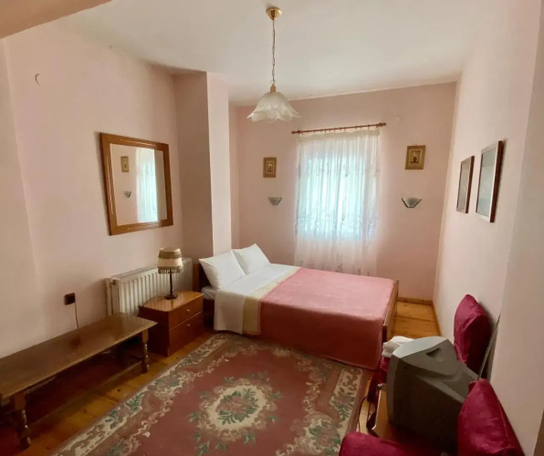 Eleni's Guesthouse