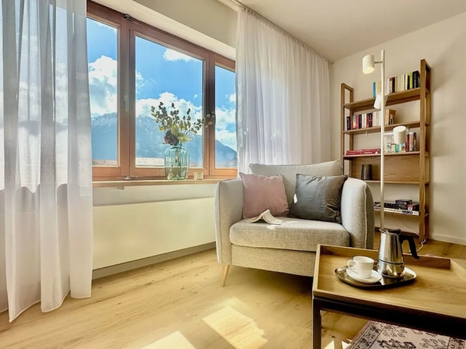 2 Bedrooms Apartment with balcony and with mountain view