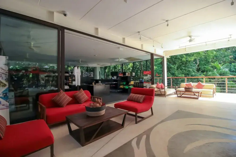 Jungle & Ocean View Penthouse by Olahola