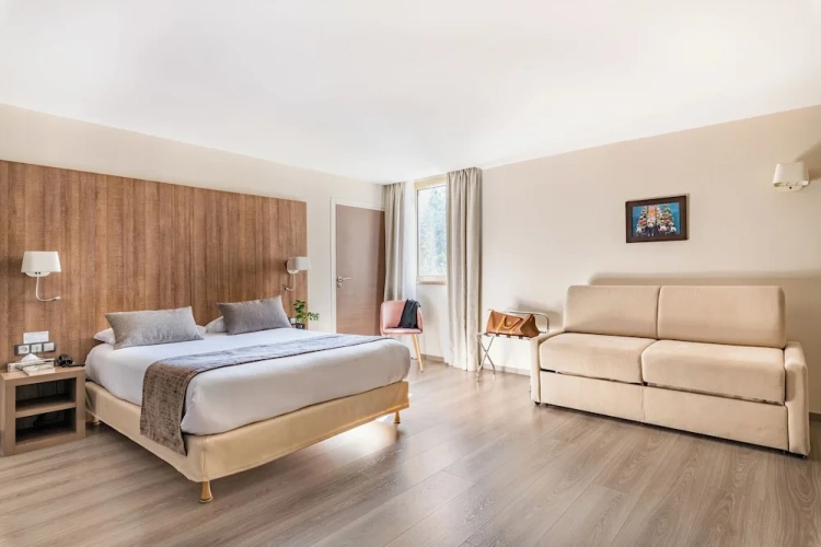 Standard Family room