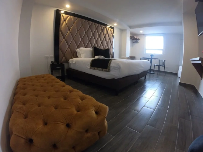 Luxury Double Suite with city view