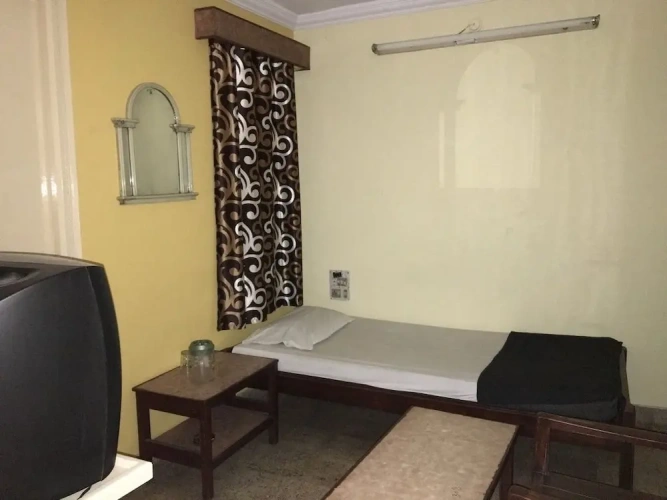 Deluxe Single room