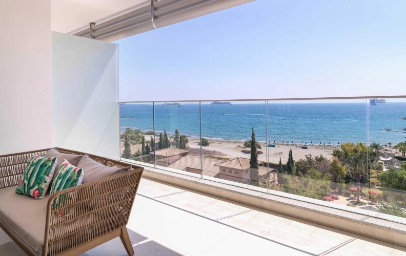 2 Bedrooms Suite