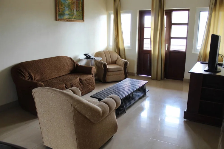 CHOJ Rentals - Sun Island Apartments