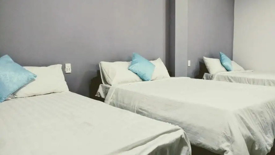 Sinai HouseOver view