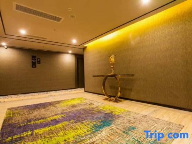 Minghe Hotel