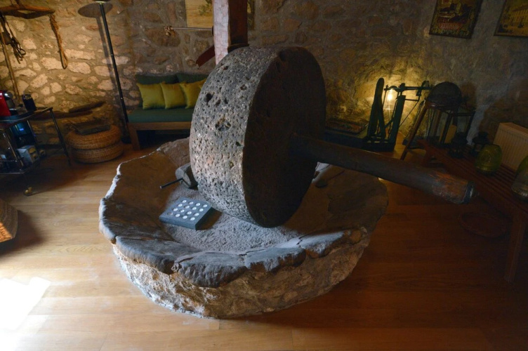 Olive Press Traditional Villa
