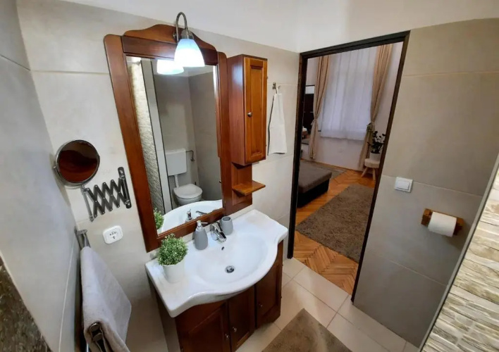 Central Gold Apartment