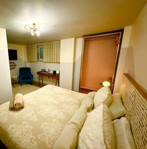 Deluxe Triple room