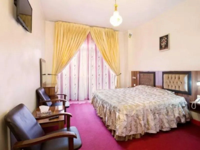 Theran Sasan Hotel