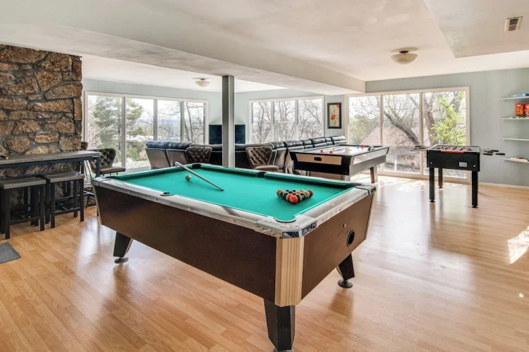 4 Bedrooms Cottage
