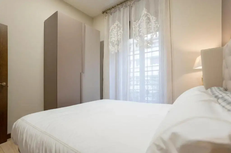 De La Guardia Suite 1