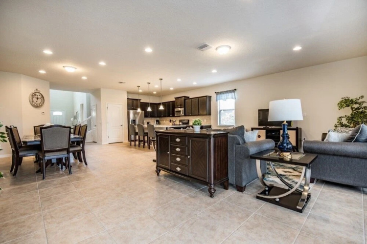 Amazing House! Windsor at Westside - 2174TC