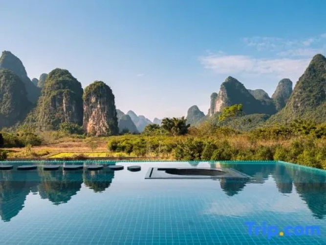 Guilin Waterside Boutique Hotel