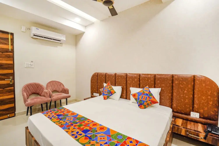 Fabhotel Ts Inn