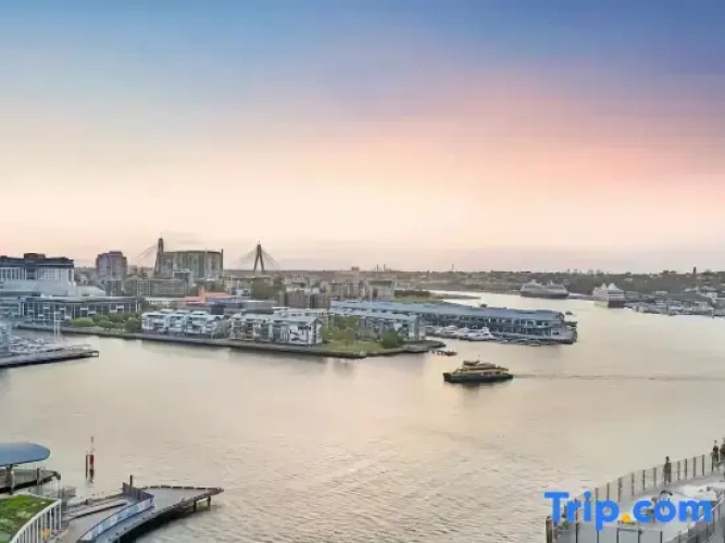 Waterfront CBD luxury 1Br with best view