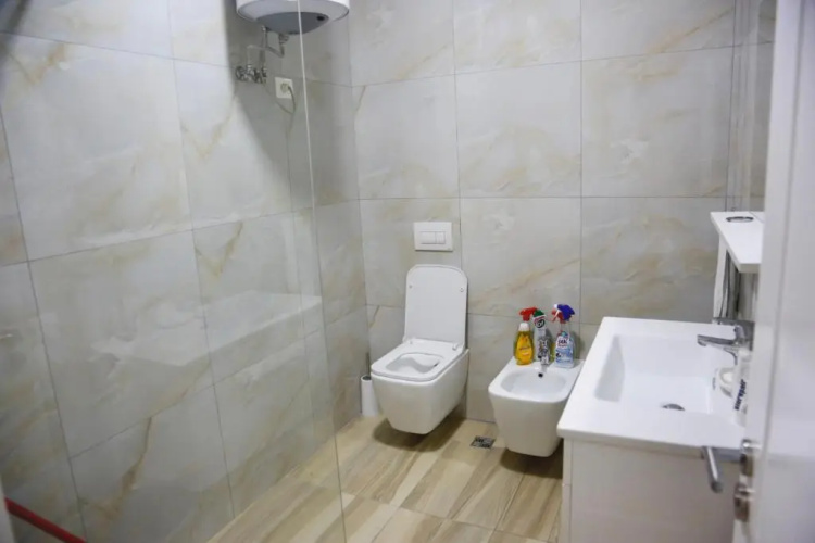 Luxury Apartment 4