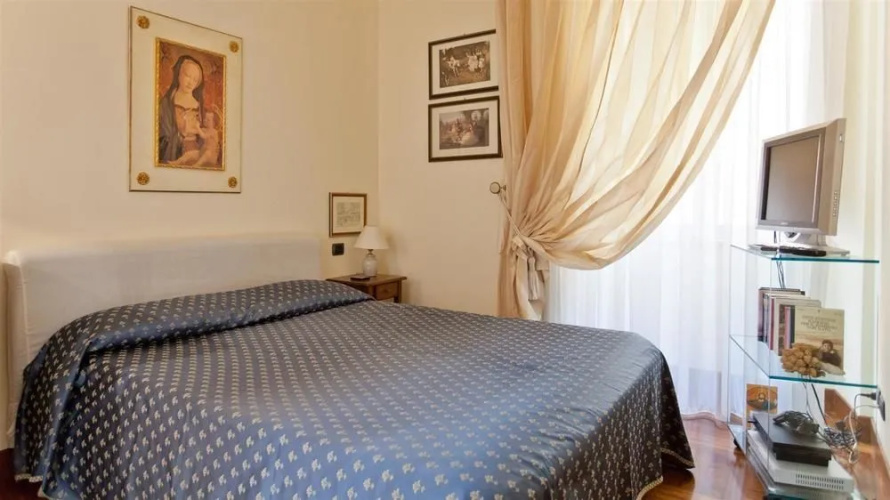 Rental in Rome Borghese Apartment