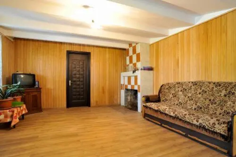 Fatkashi House