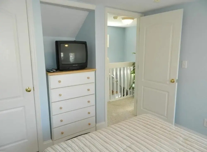 Delaware Avenue 16B