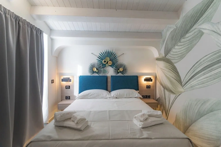 Deluxe Double room with balcony and with city view