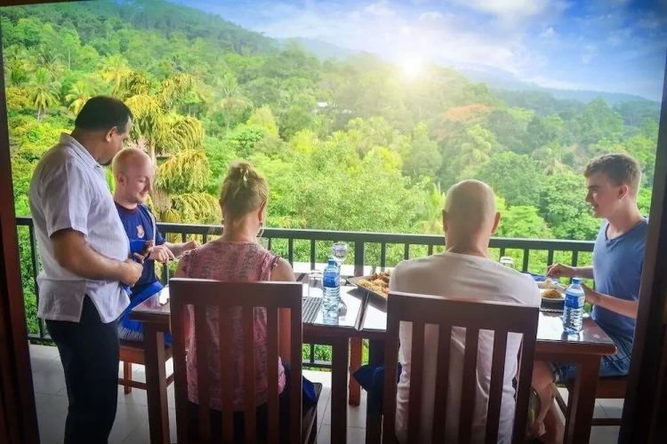 Deluxe Double room with balcony and with mountain view