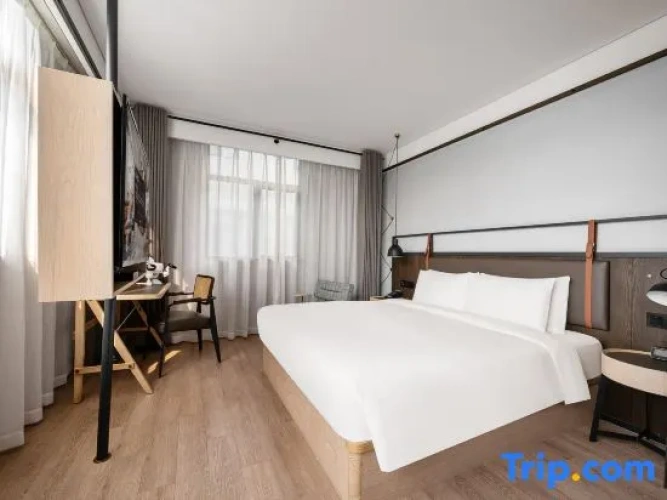 Standard Double room with view