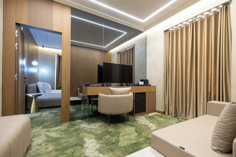 Sazani Hotel