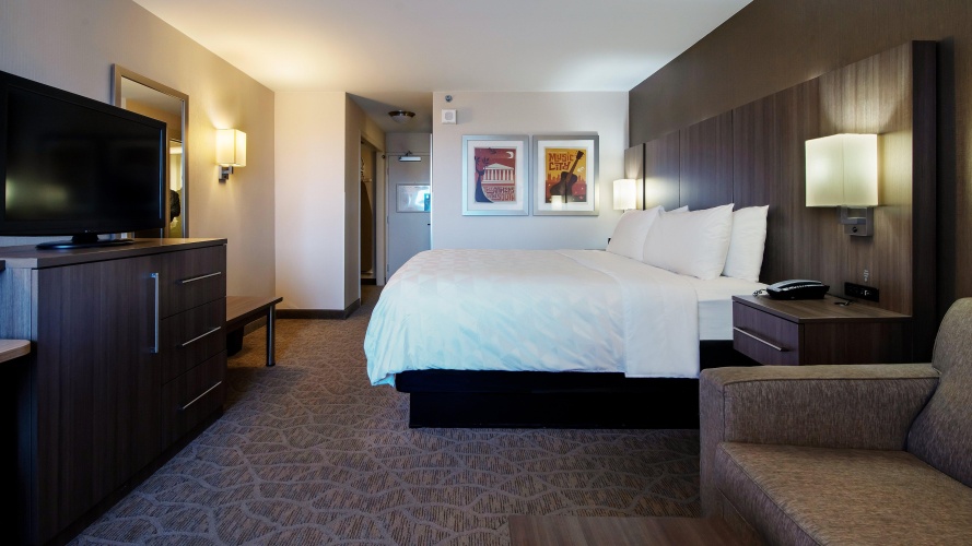 Holiday Inn Nashville-Vanderbilt (Dwtn) photo 12