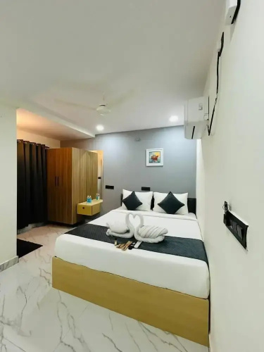 Wildwings Premium Hotel