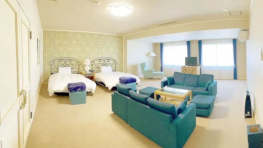 camel hotel resort