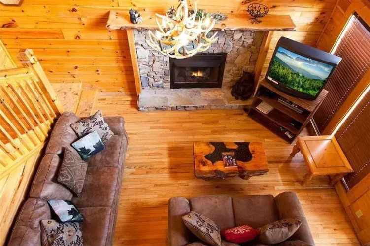 Layz Dayz Lodge by RedAwning