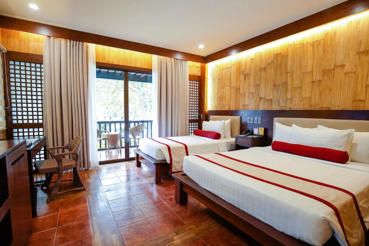 Cebu White Sands Resort and Spa