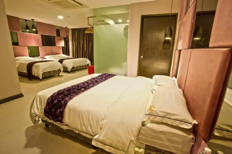 Deluxe Family room