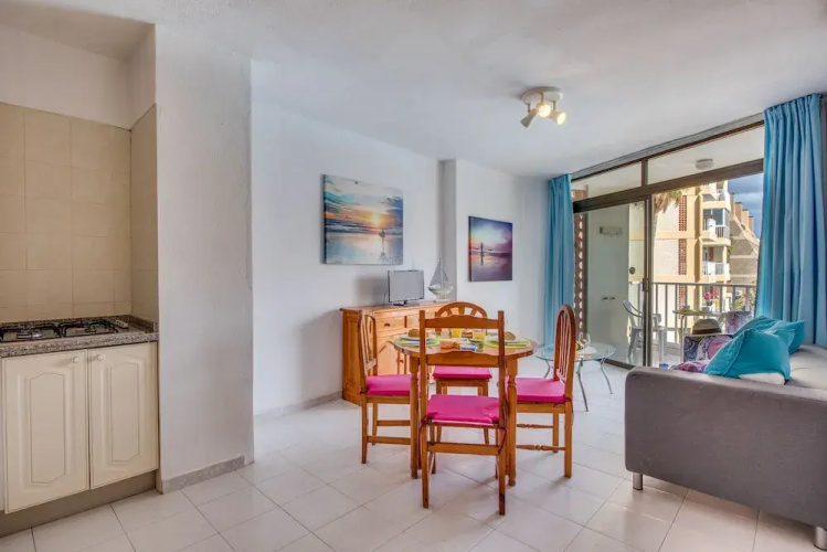 Y2E. Lovely Apartment Pool View! Close To Beach