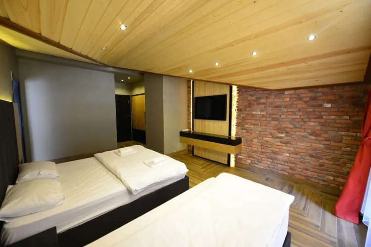 Deluxe Triple room