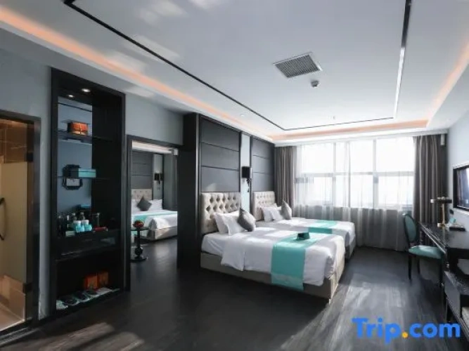 2 Bedrooms Deluxe Suite
