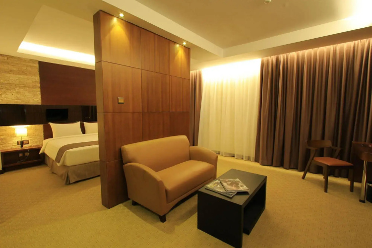 Fox Hotel Nagoya Batam