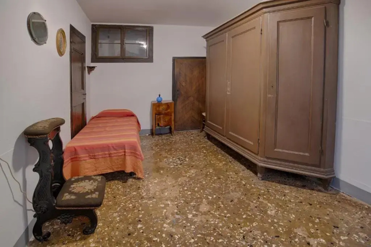 Vintage Venice Apartment