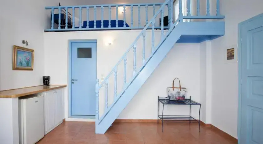 Kastro Suites