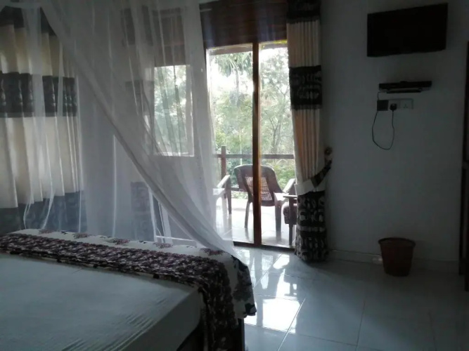 solitary resort