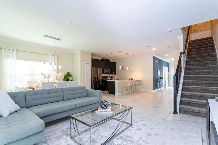 1180 CD - Magical 5BR Townhome With Pool