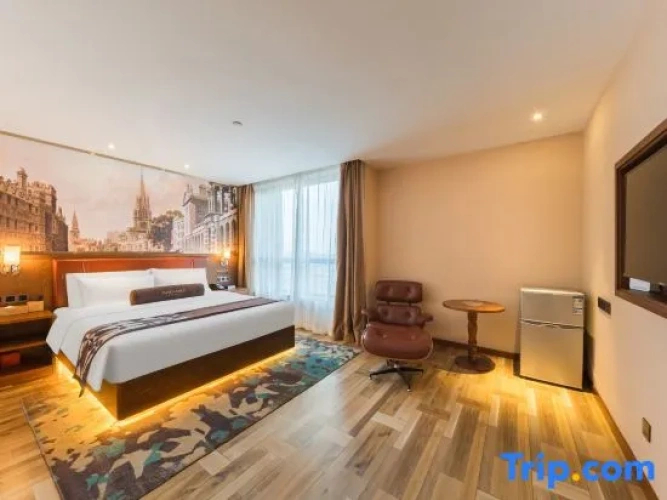 Deluxe Suite