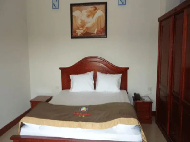 Vuong Hoan Hotel