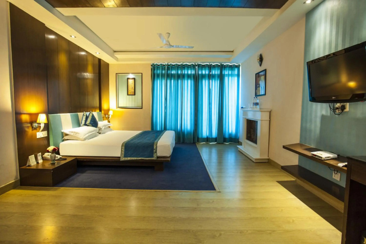 Flag House resort