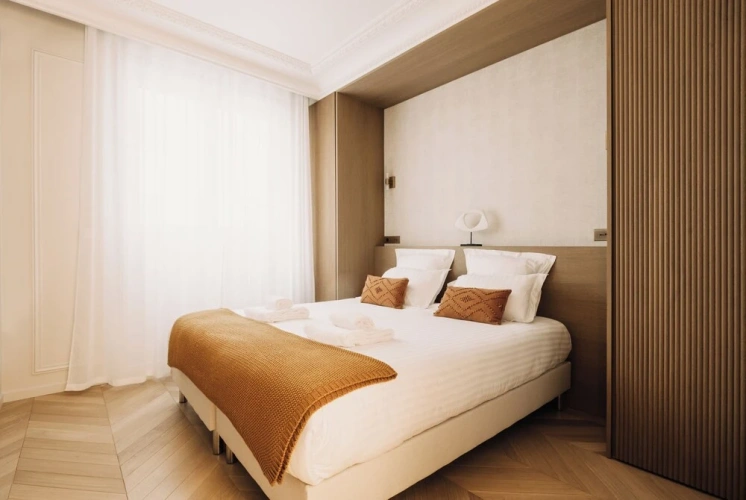 2 Bedrooms Apartment