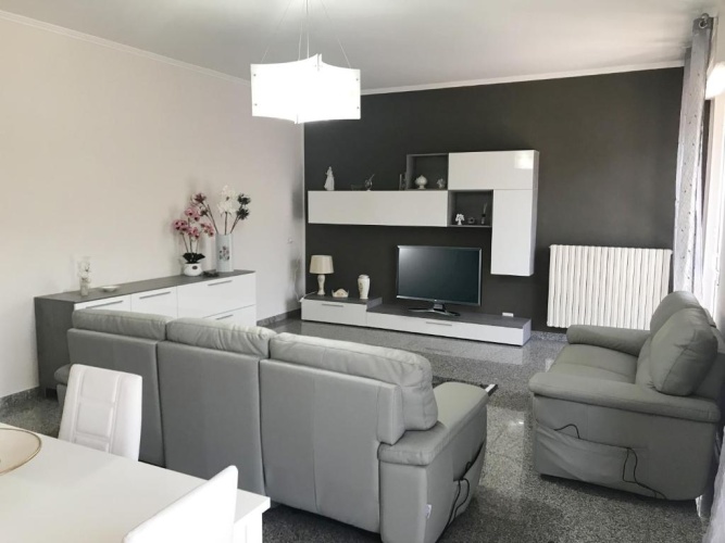 3 Bedrooms Cottage