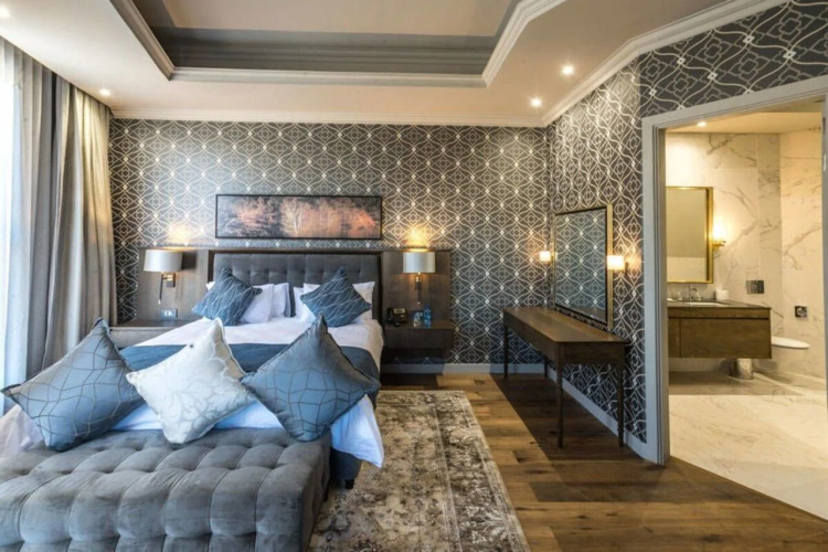Mayfair Hotel