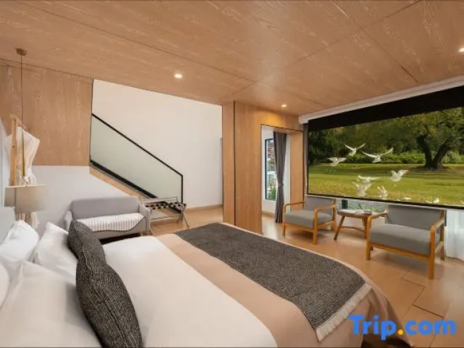 Luxury Family Duplex Suite with garden view
